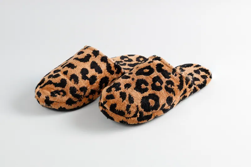 Leopard jacquard slippers